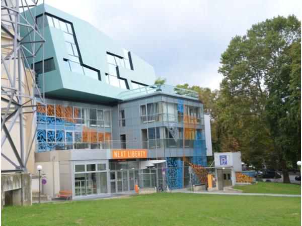 Bild 1 von Next Liberty - Kinder- u Jugendtheater