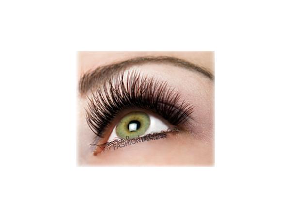 Bild 1 von Nagel & Wimpern Studio Edita