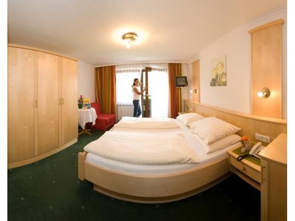 Bild 5 von Wander- und Familienhotel Erika GmbH & Co KG