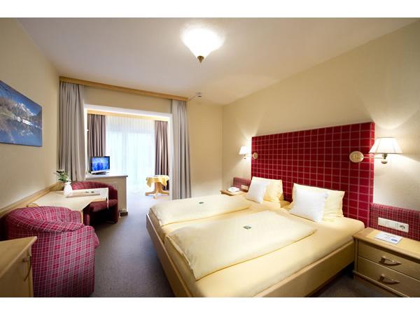 Bild 7 von Waldfrieden Hotel - Familie Stocker