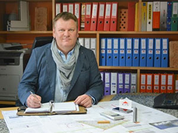 Bild 1 von SPADT Bau