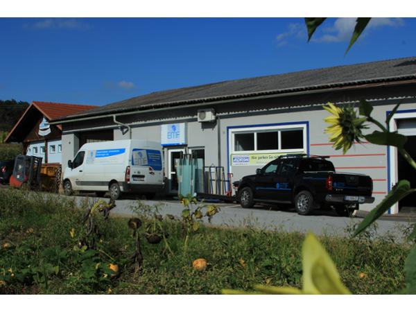 Bild 2 von EMF Mario Loibner