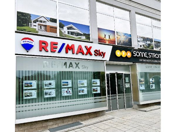Bild 1 von REMAX Sky Weberberger GmbH