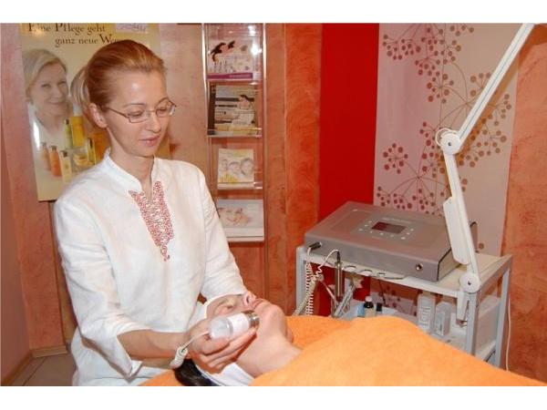 Bild 1 von Beautysalon Wien Marina Mndrucic