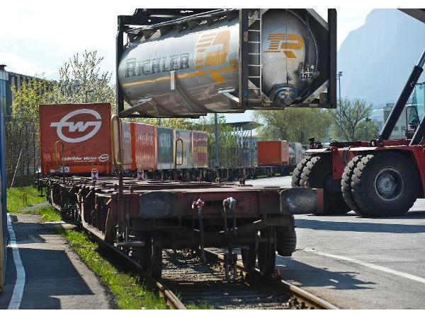 Bild 6 von Container Terminal