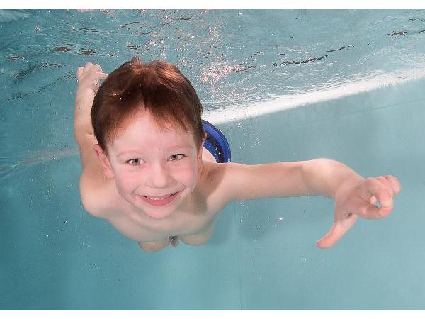 Bild 8 von BERNIS Baby & Kinder Schwimm- u Massagekurse