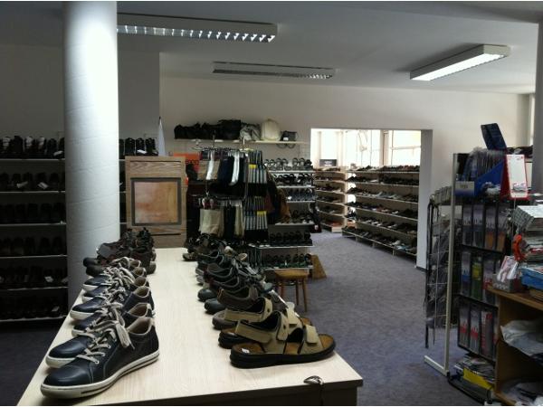 Bild 1 von Schuhhaus Waltraud