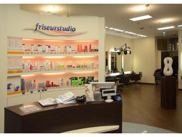ihr dm friseur studio in 1210 wien