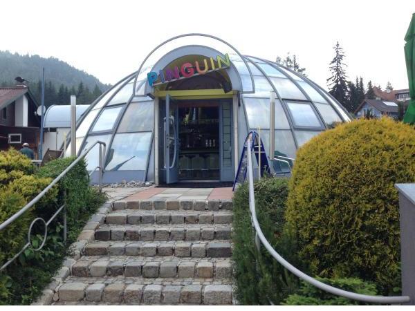 Bild 1 von Der gläserne IGLU - CAFE IGLU PUB PINGUIN