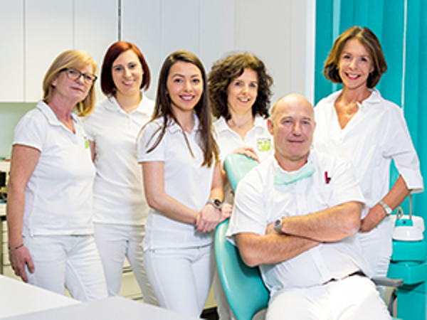 Bild 1 von Dr. Cede Thomas