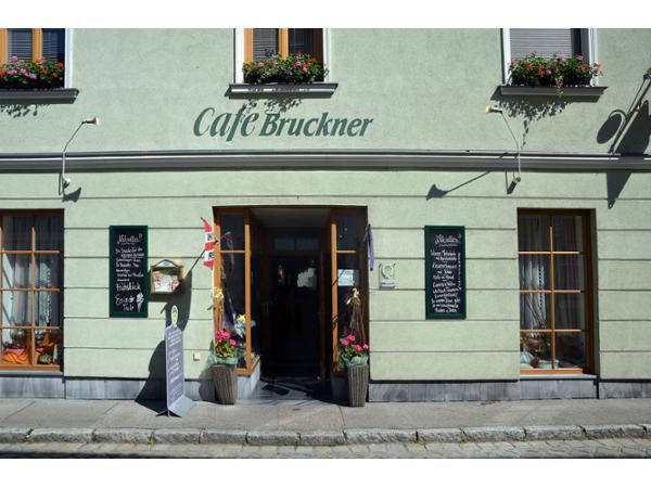 Bild 1 von Cafe Bruckner