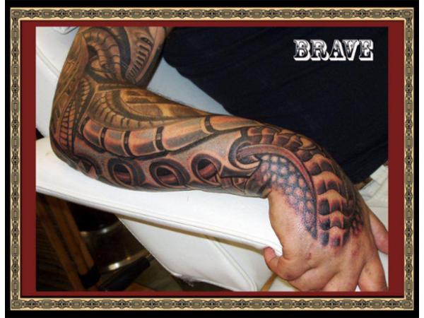Bild 7 von VOODOO TATTOO