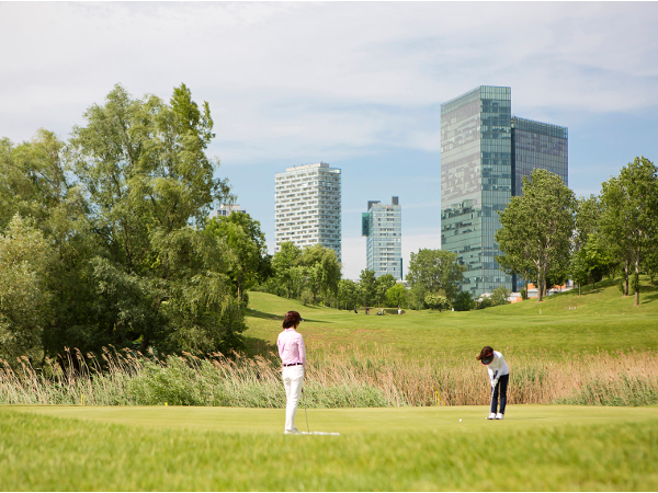Bild 1 von City & Country Golfclub am Wienerberg