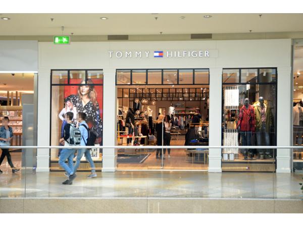 Bild 1 von TOMMY HILFIGER STORE - Pluscity