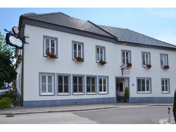 Bild 1 von St Georg-Stuben