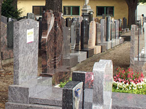 Bild 2 von Conrad Hinterleitner Steinmetzbetrieb