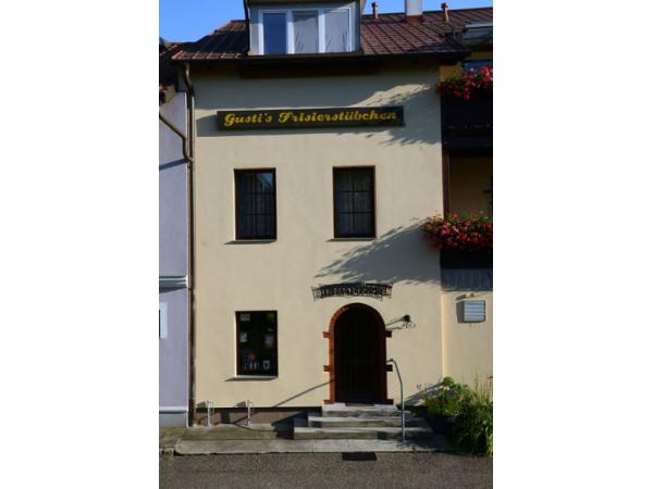 Bild 1 von Gusti's Frisierstübchen
