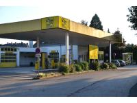 Essmeister Tankstelle