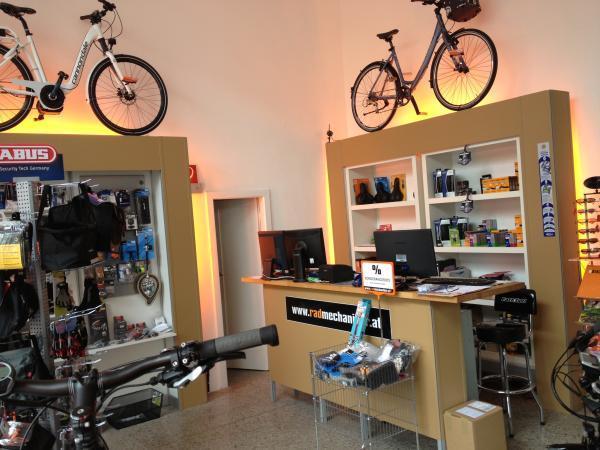 Bild 7 von Radmechaniker