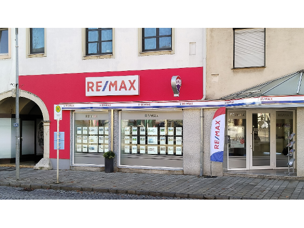 Bild 1 von RE/MAX P&I - Roswitha Knebelreiter KG