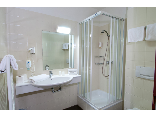 Bild 16 von City-Hotel GmbH