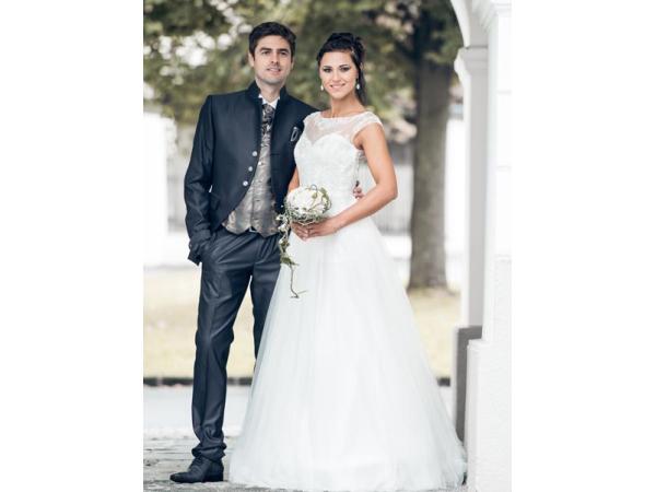 Bild 6 von Neuböck KG Mode/Hochzeit/Tracht