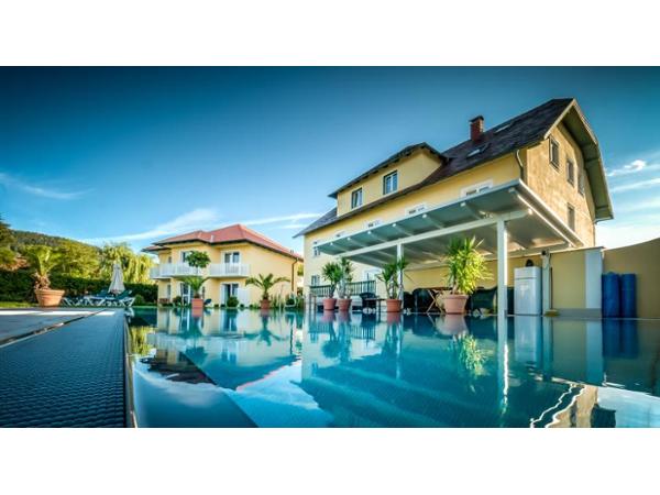 Bild 2 von Dorfhotel Grüner Baum