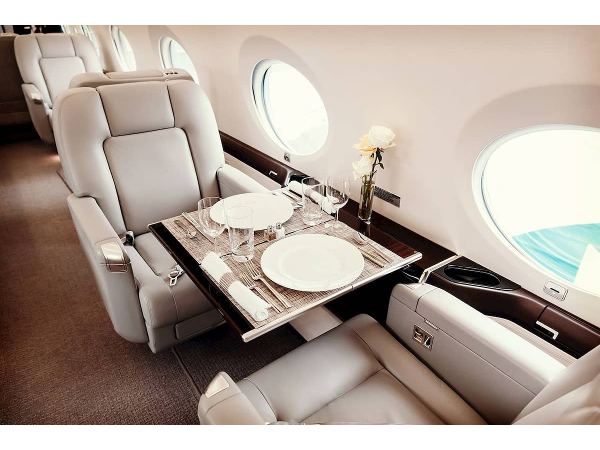 Bild 1 von AlbaJet Charter GmbH
