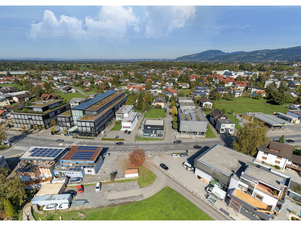 Bild 13 von Feuerstein - Wohlfühlen mit Holz und Glas Schauraum Dornbirn
