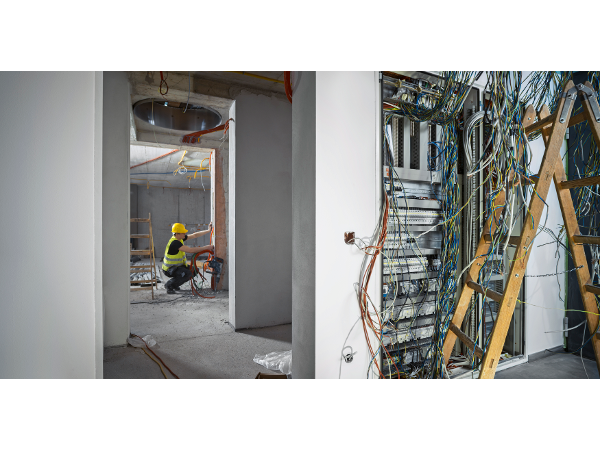 Bild 6 von EBE Tirol: Spezialist für Elektrotechnik & Erneuerbare Energien