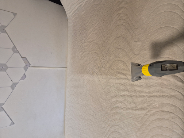 Bild 4 von Sitz Blitz | Polster-, Teppich- & Matratzenreinigung Linz