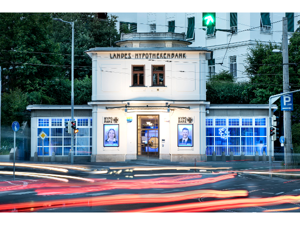 Hypo Steiermark Landeskrankenhaus In 8010 Graz Herold At