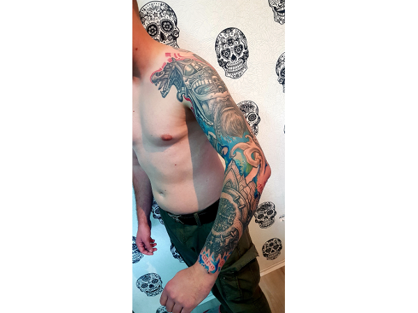 Bild 24 von VOODOO TATTOO