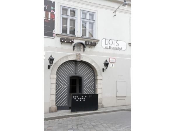 Bild 1 von DOTS im Brunnerhof