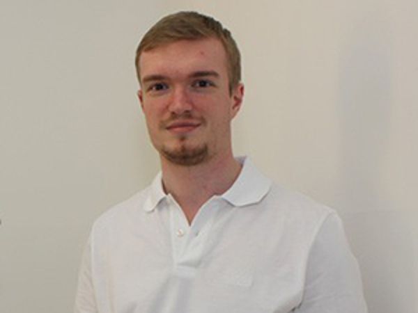 Bild 2 von Dr. med. dent. Vladislav Arion - MSc für orale Chirurgie und Implantologie