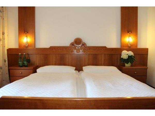 Bild 11 von Hotel-Restaurant Lindwurm