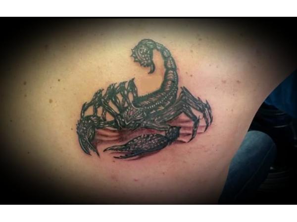 Bild 8 von DIE KLINIK - piercing | tattoo | permanent make up