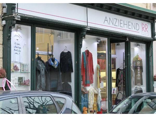 Bild 1 von BOUTIQUE ANZIEHEND - Ruth Rauscher