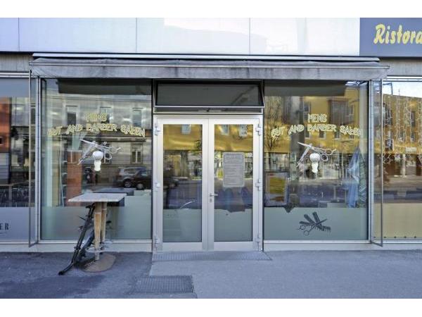 Bild 1 von Men's Cut and Barber Salon