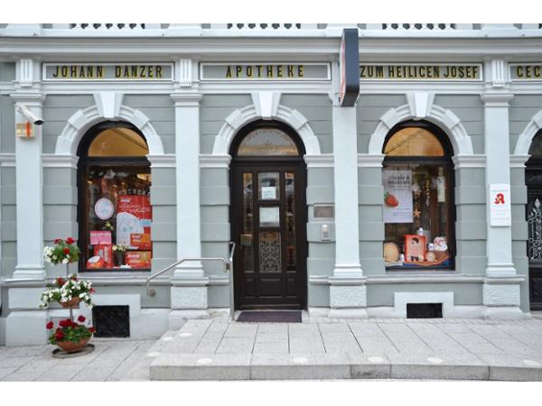 Bild 1 von Apotheke Zum heiligen Josef