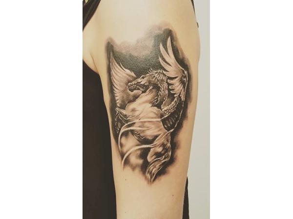 Bild 13 von DIE KLINIK - piercing | tattoo | permanent make up