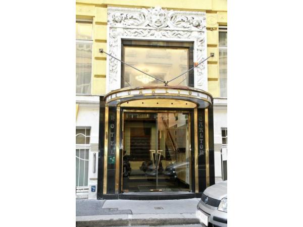Bild 1 von Carlton Opera Hotel