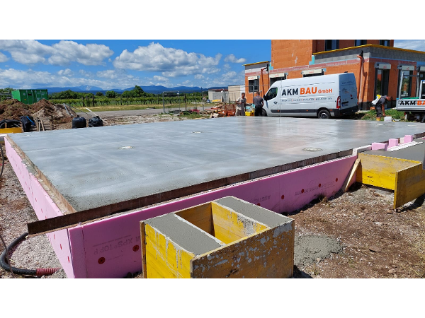 Bild 19 von AKM BAU GmbH