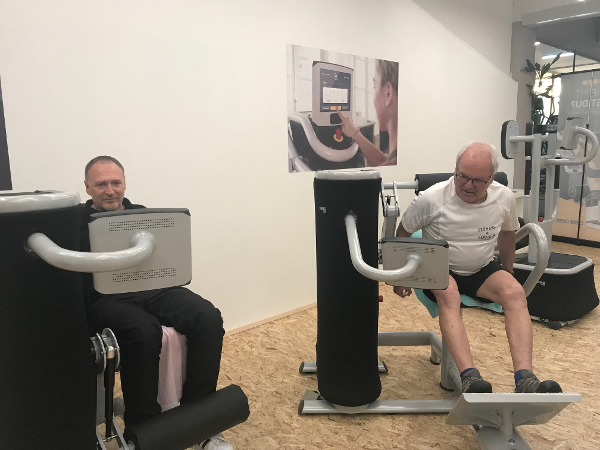 Bild 25 von FITNESS & SQUASH