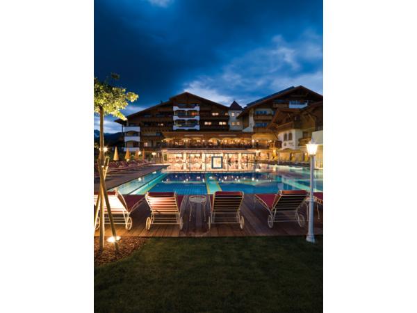 Bild 1 von Alpenpark Resort 4****Superior