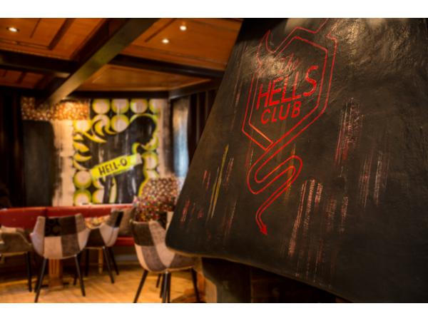 Bild 1 von Raffl's Hells Club