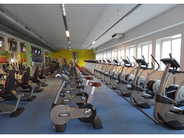 Bild 6 von Fitnesscenter California