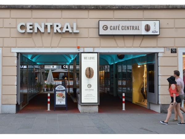 Bild 1 von Café Central