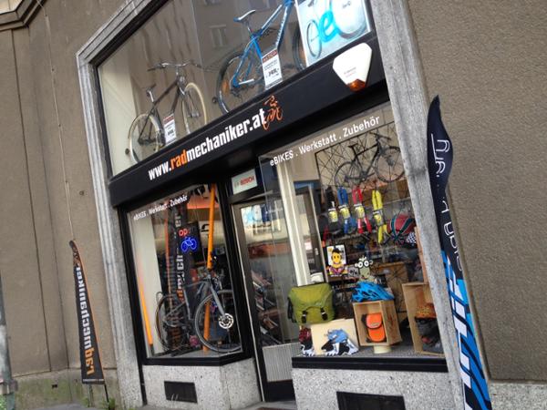 Bild 1 von Radmechaniker