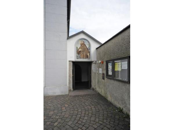 Bild 1 von Kapuzinerbibliothek